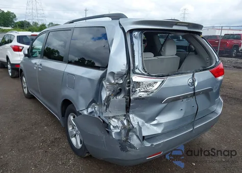 2014 Toyota Sienna Le V6 8 Passenger from USA, damaged, VIN 5TDKK3DC5ES484034